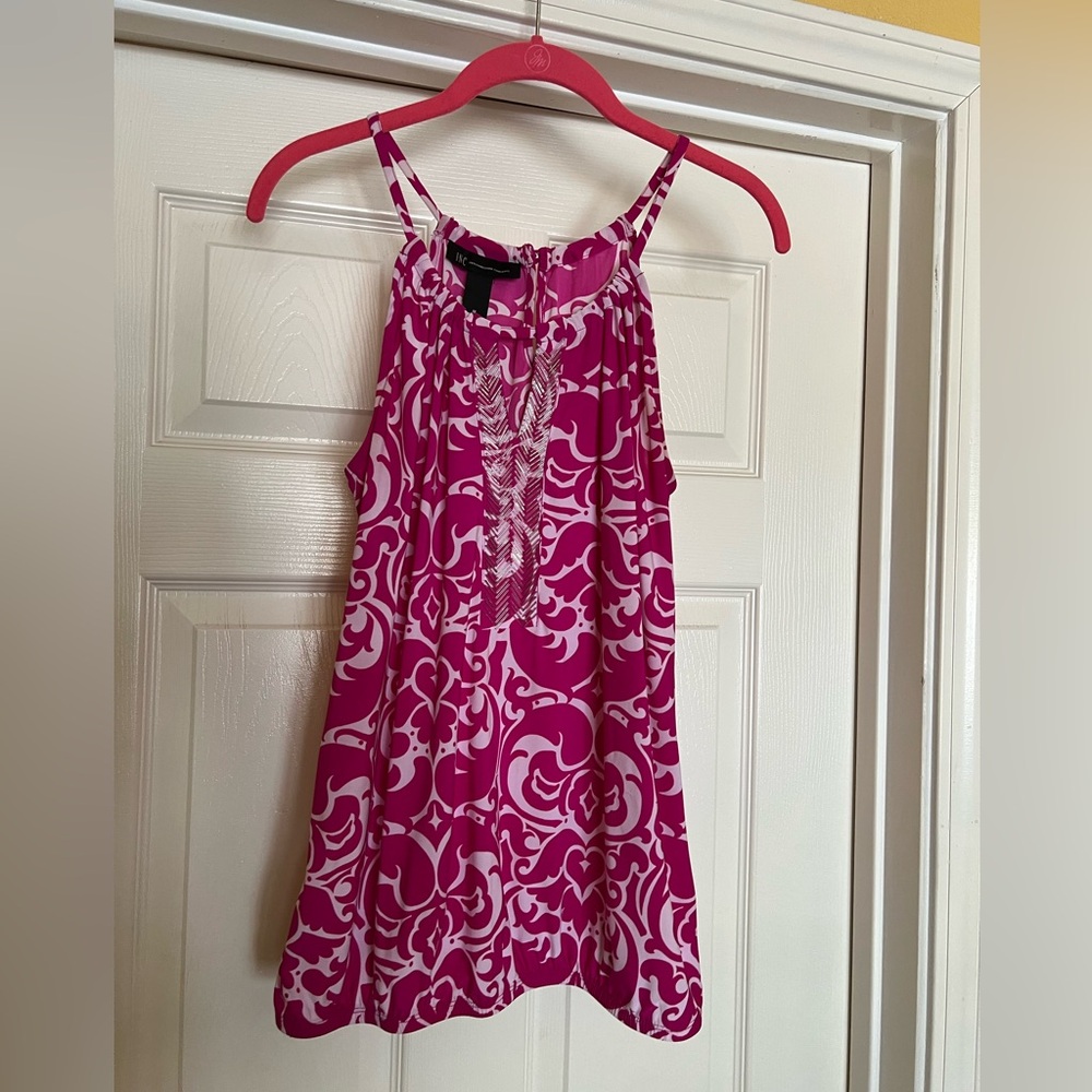 INC International Concepts Fuchsia and White Top